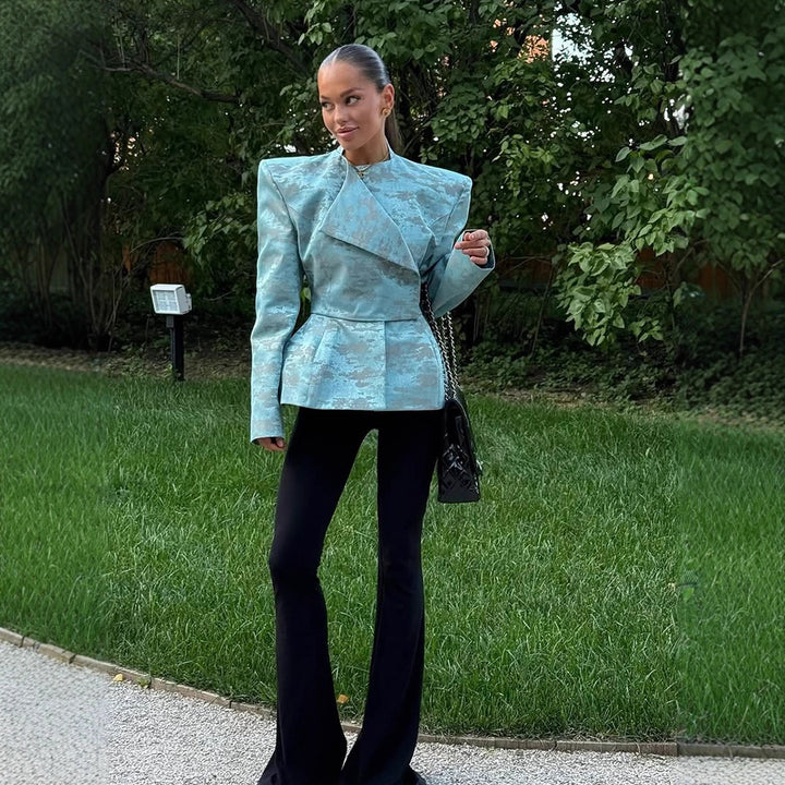 Ladies Tailored Jacquard Blazer with Defined Shoulders, Peplum and Asymmetrical Lapel Mune Fashion