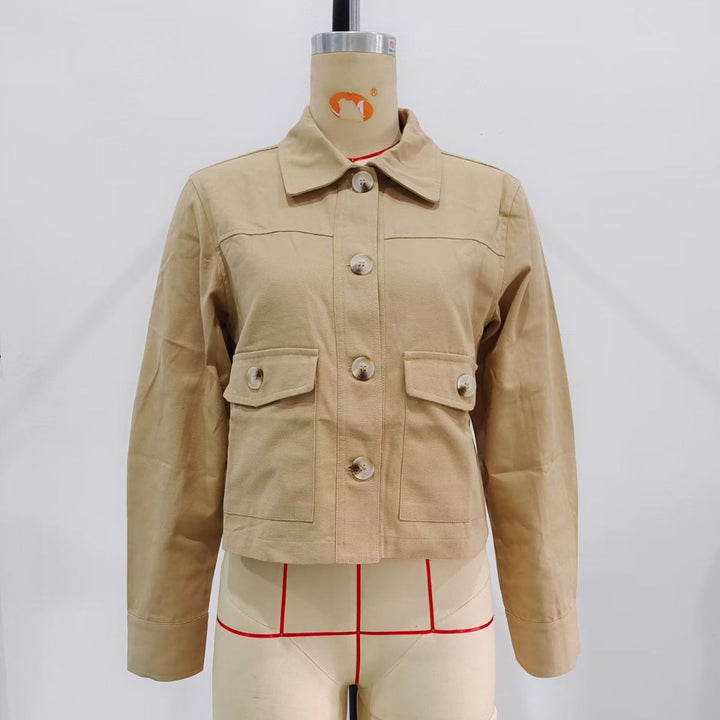 Women's short utility jacket with shirt collar and patch pockets Mune Fashion