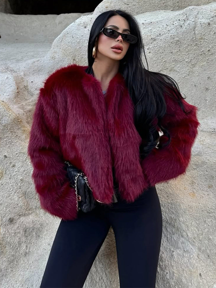Women's short-cut boxy faux fur bomber with voluminous shawl collar Mune Fashion