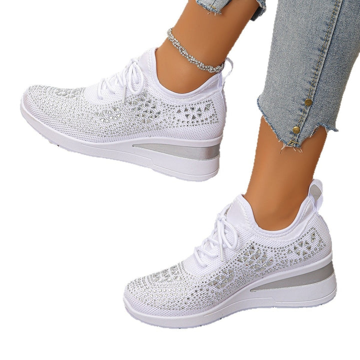 Women's wedge sneaker with breathable knit, padded sock shaft and lightweight platform Mune Fashion