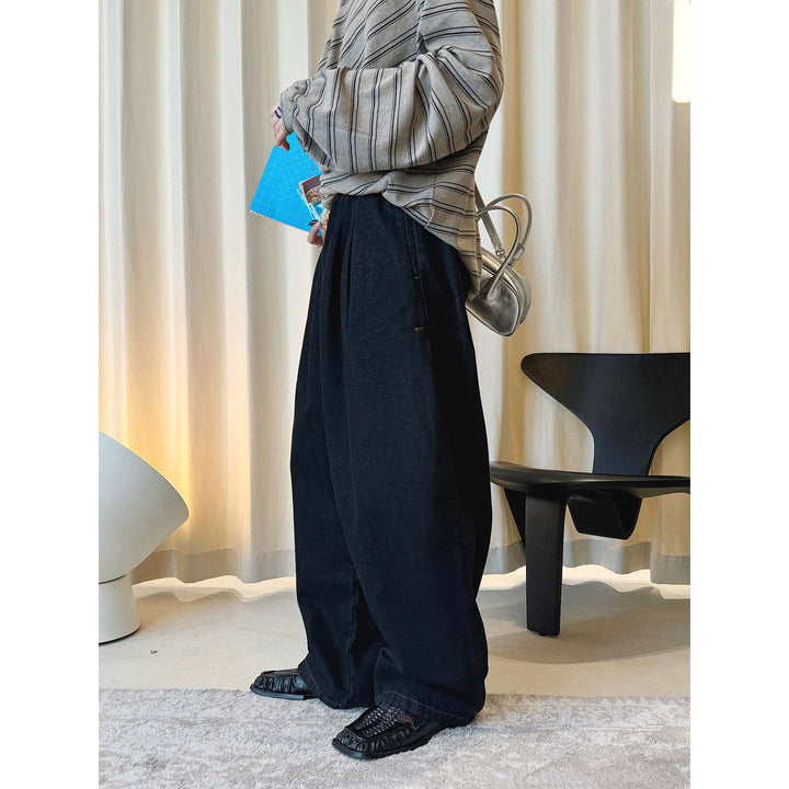 Women's Extra Loose Relaxed Denim Pants in Balloon Cut with Elastic Waistband