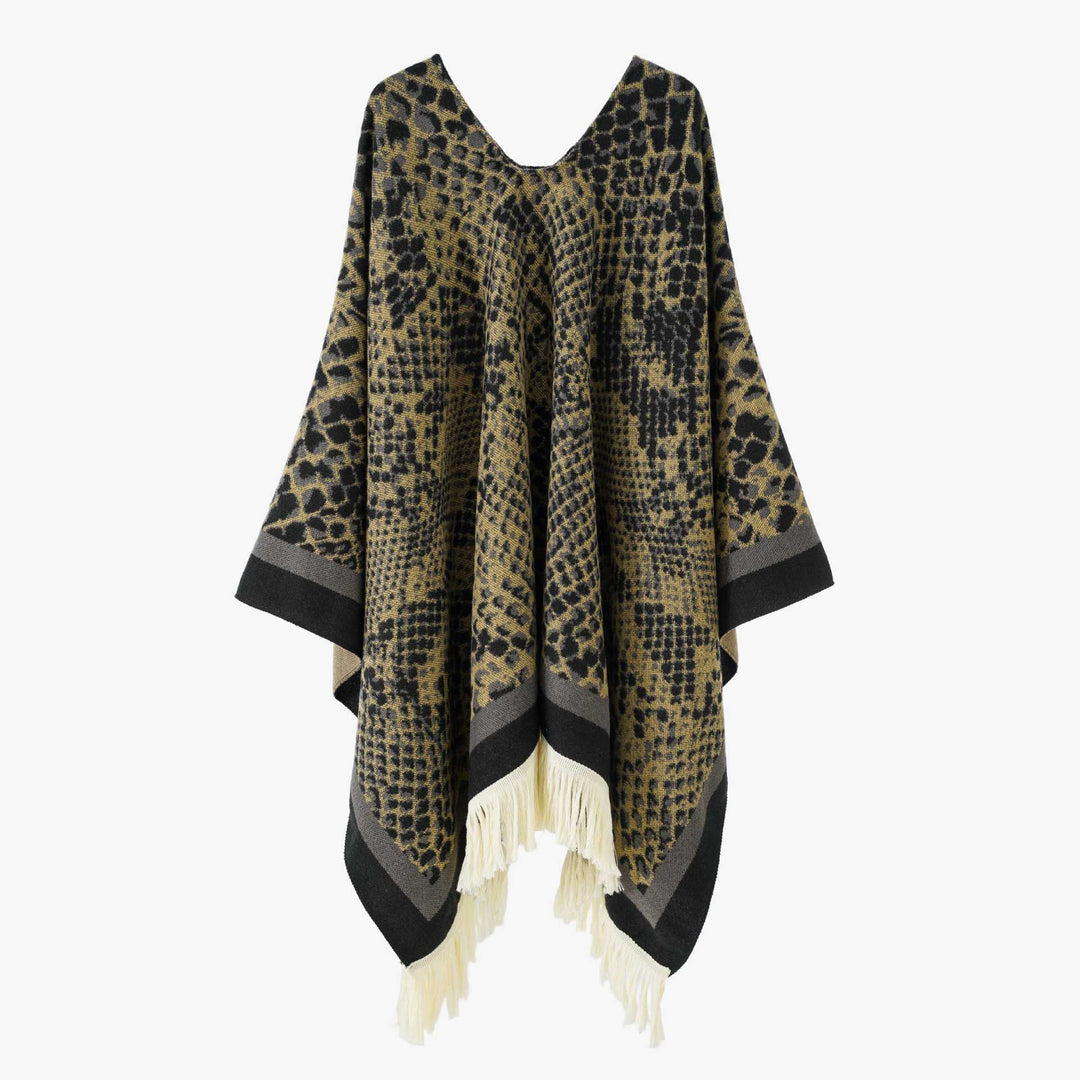 Women's Jacquard Poncho with V-Neck, Animal Print and Fringed Hem Mune Fashion