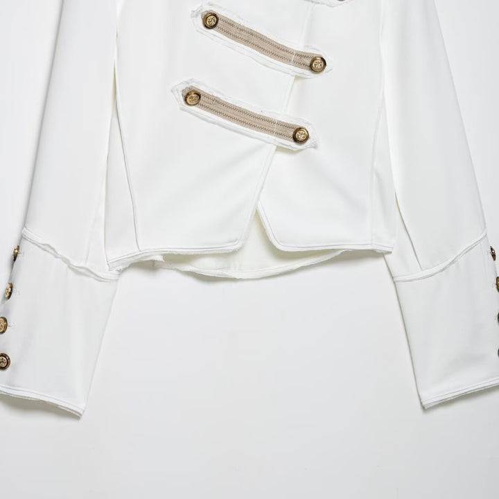 Ladies short-cut military-inspired blazer with decorative button plackets and epaulettes Mune Fashion