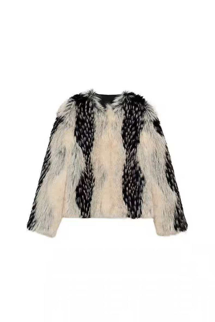 Women's cropped faux fur jacket with contrasting vertical trims and round neck Mune Fashion
