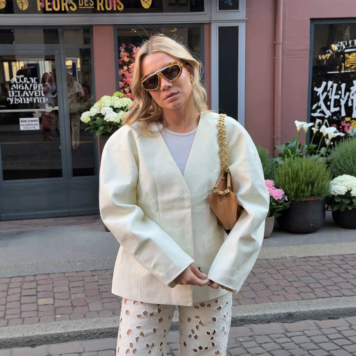Women's Oversize Blazer with distinctive shoulder and open V-front Mune Fashion