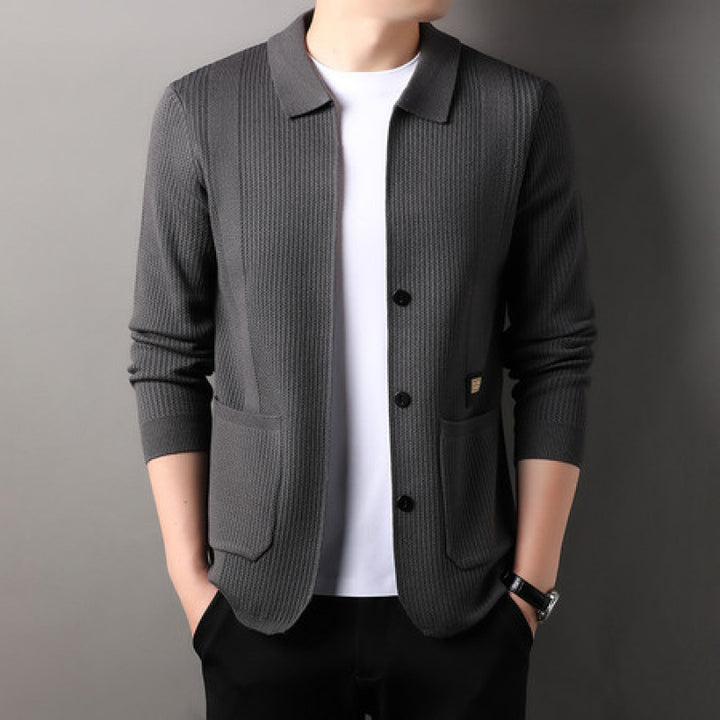 Men's finely structured cardigan with shirt collar, button placket and patch pockets Mune Fashion