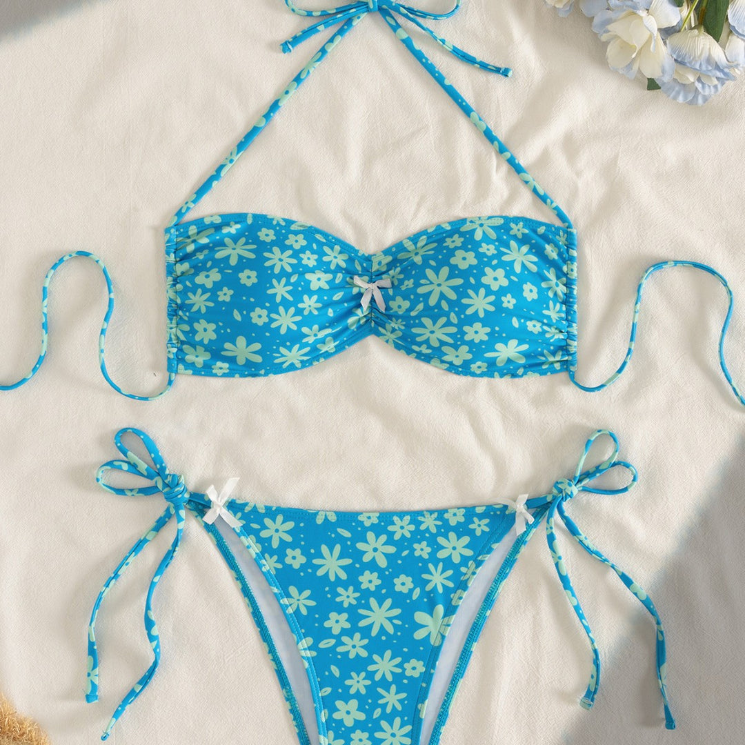 Women's bandeau bikini with floral accents Mune Fashion