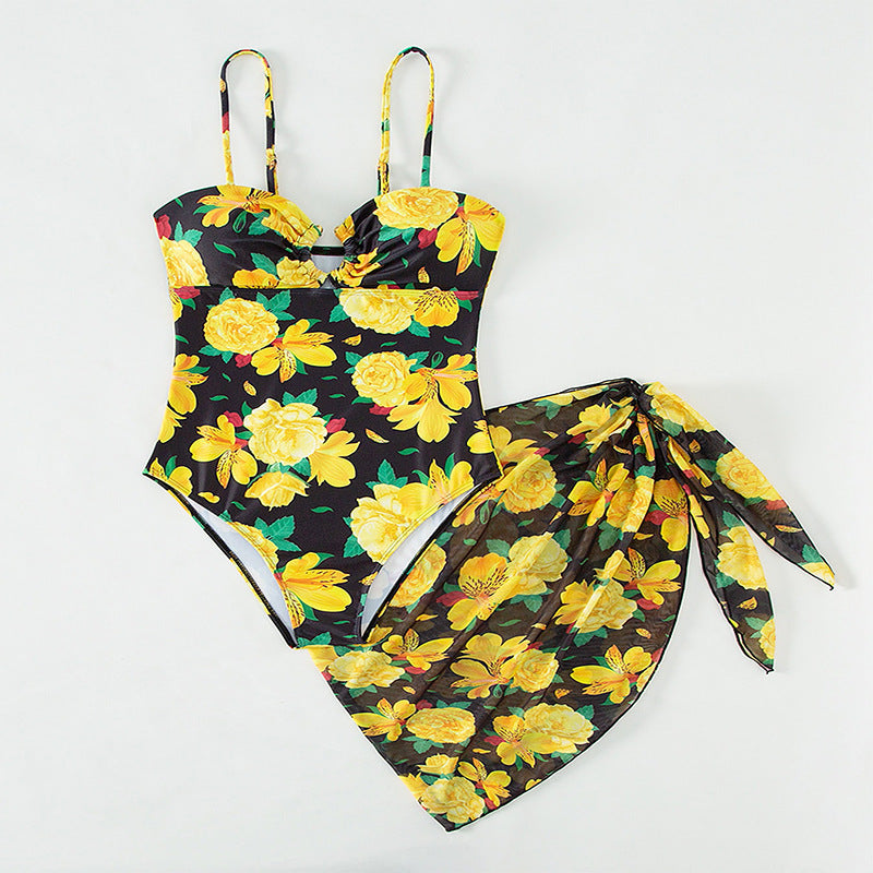 Women Elegant Swimsuit with Floral Wrap Mune Fashion