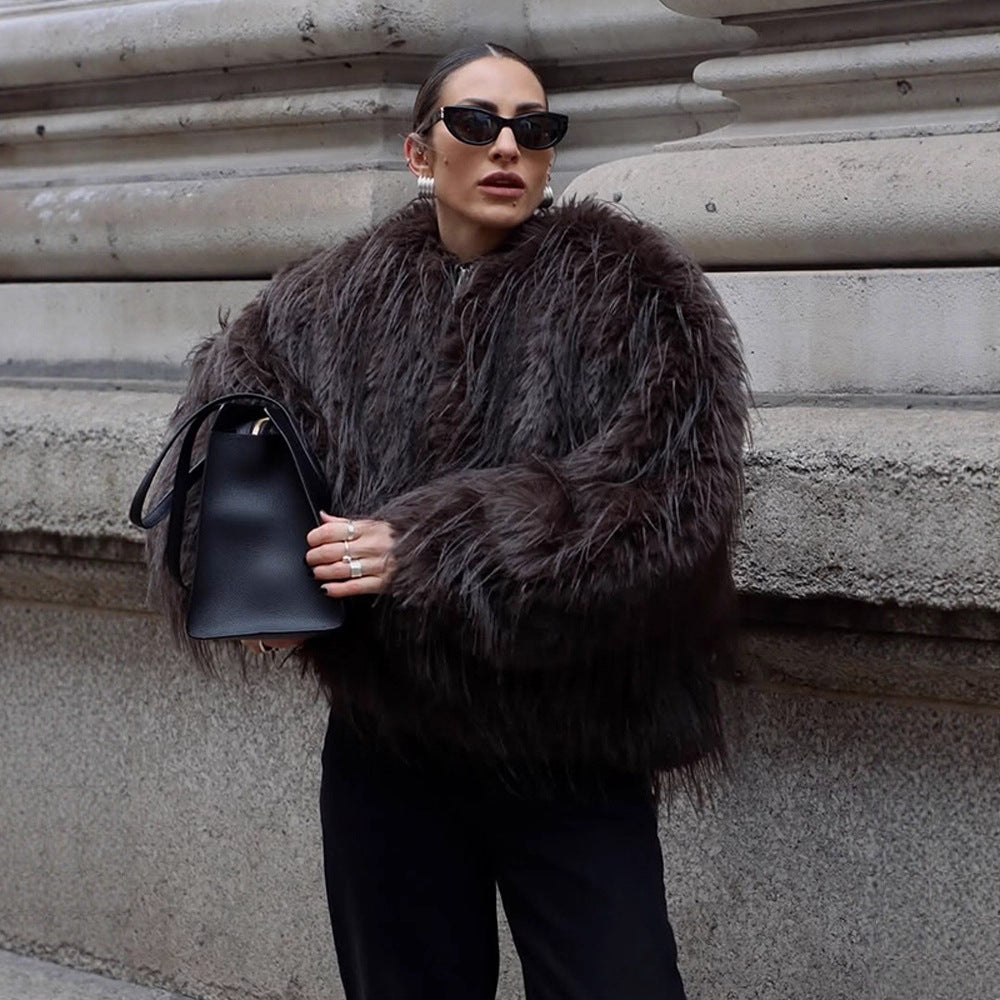 Ladies short jacket made of long-pile shaggy faux fur with hidden snap button placket Mune Fashion