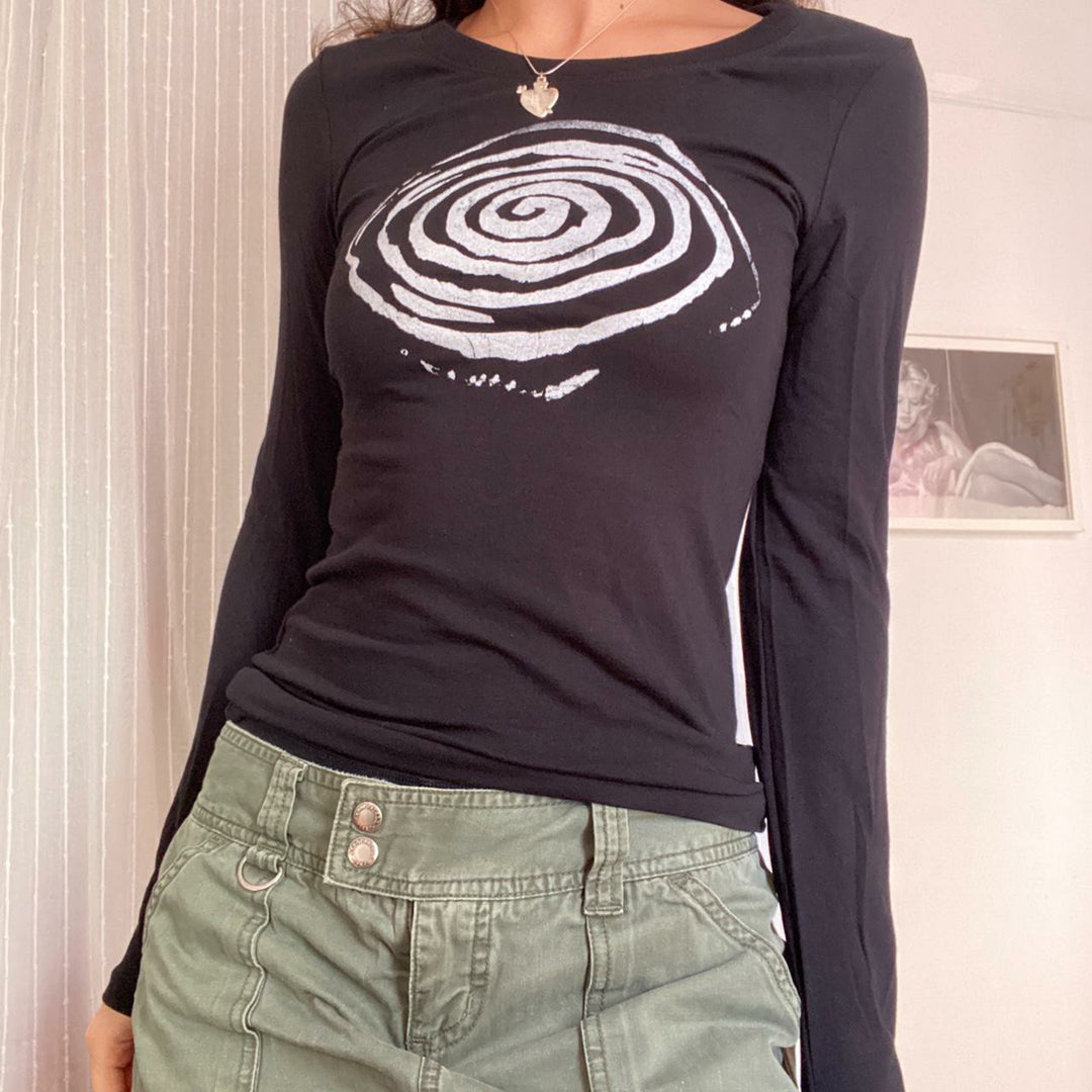 Women's Figure-hugging Long Sleeve Shirt with Artistic Spiral Print Mune Fashion