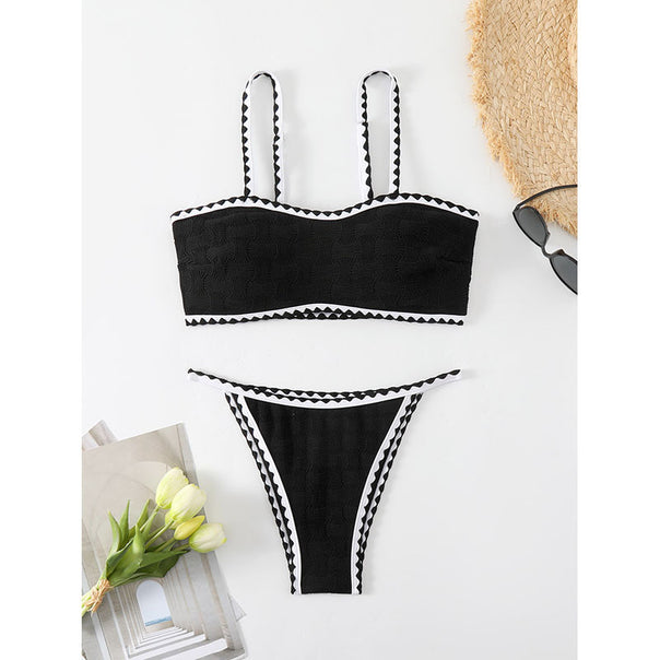Women's bikini set with textured top and narrow briefs Mune Fashion