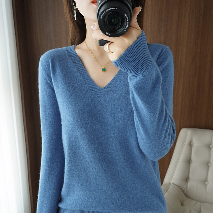 Women Soft V-Neck Cashmere Blend Sweater with Fine Ribbed Cuffs Mune Fashion