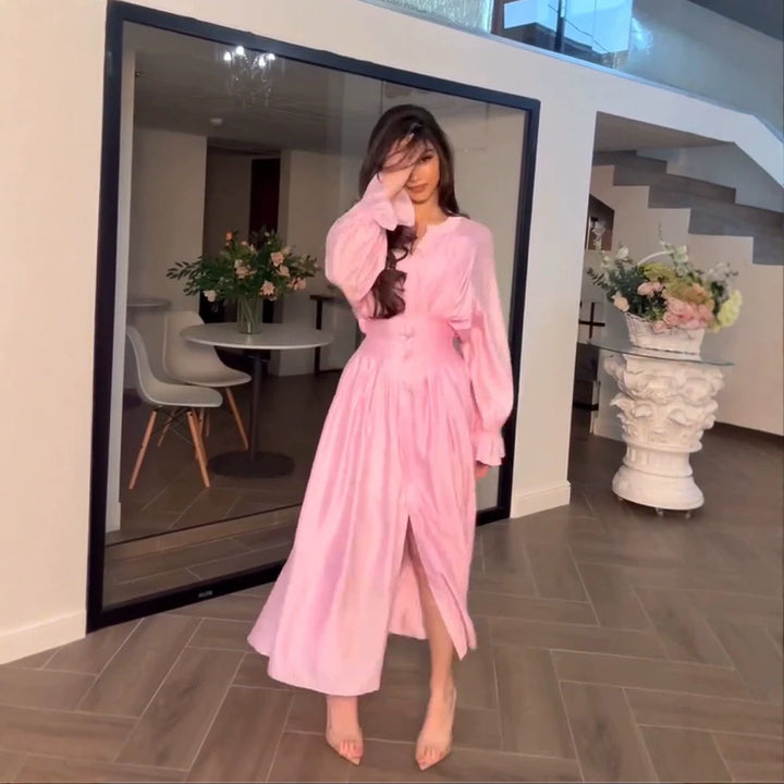 Women's maxi dress made of satin with fitted gathering, stand-up collar and front slit Mune Fashion