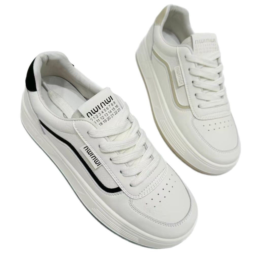 Women's sneakers in trendy high-top design with durable upper material and comfortable cushioning Mune Fashion