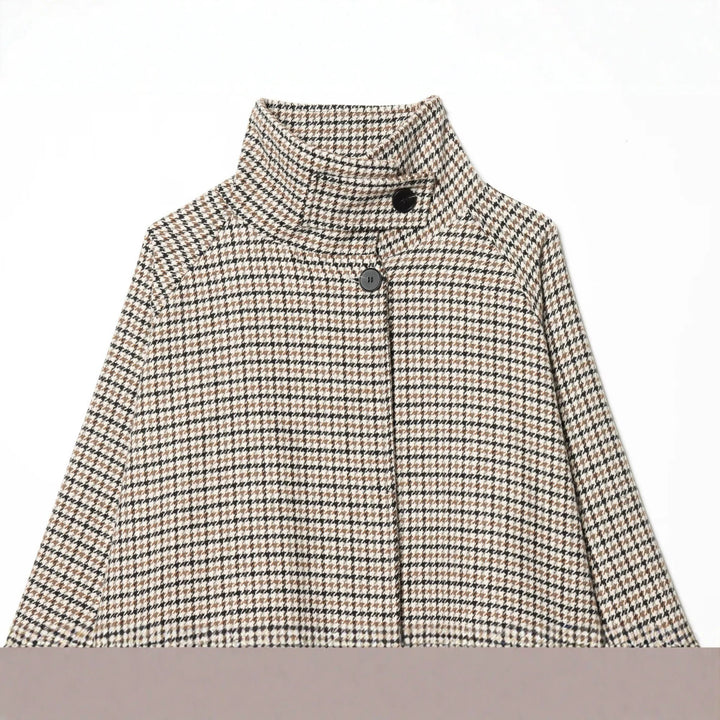 Women's short jacket in houndstooth pattern with high stand-up collar and oversized raglan sleeves Mune Fashion