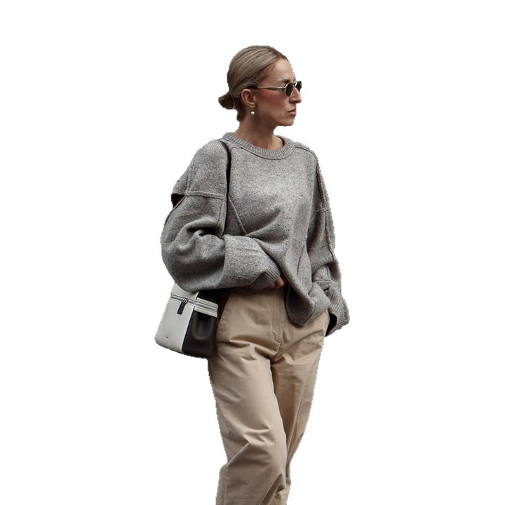 Women's Oversize textured knit sweater with extra-long balloon sleeves and round neck