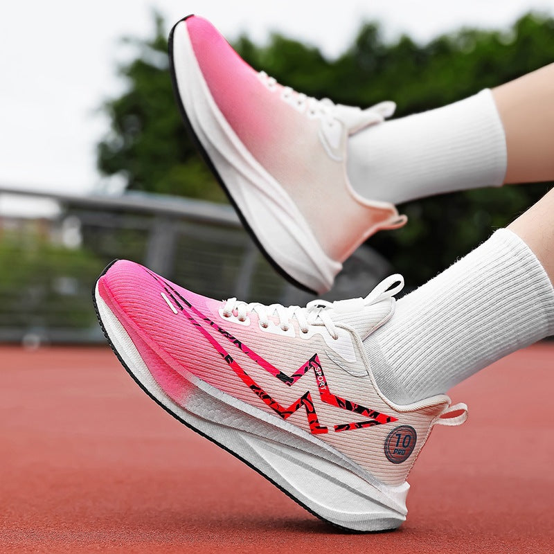 Women's marathon-inspired training shoe with highly cushioned energy return and breathable gradient mesh Mune Fashion