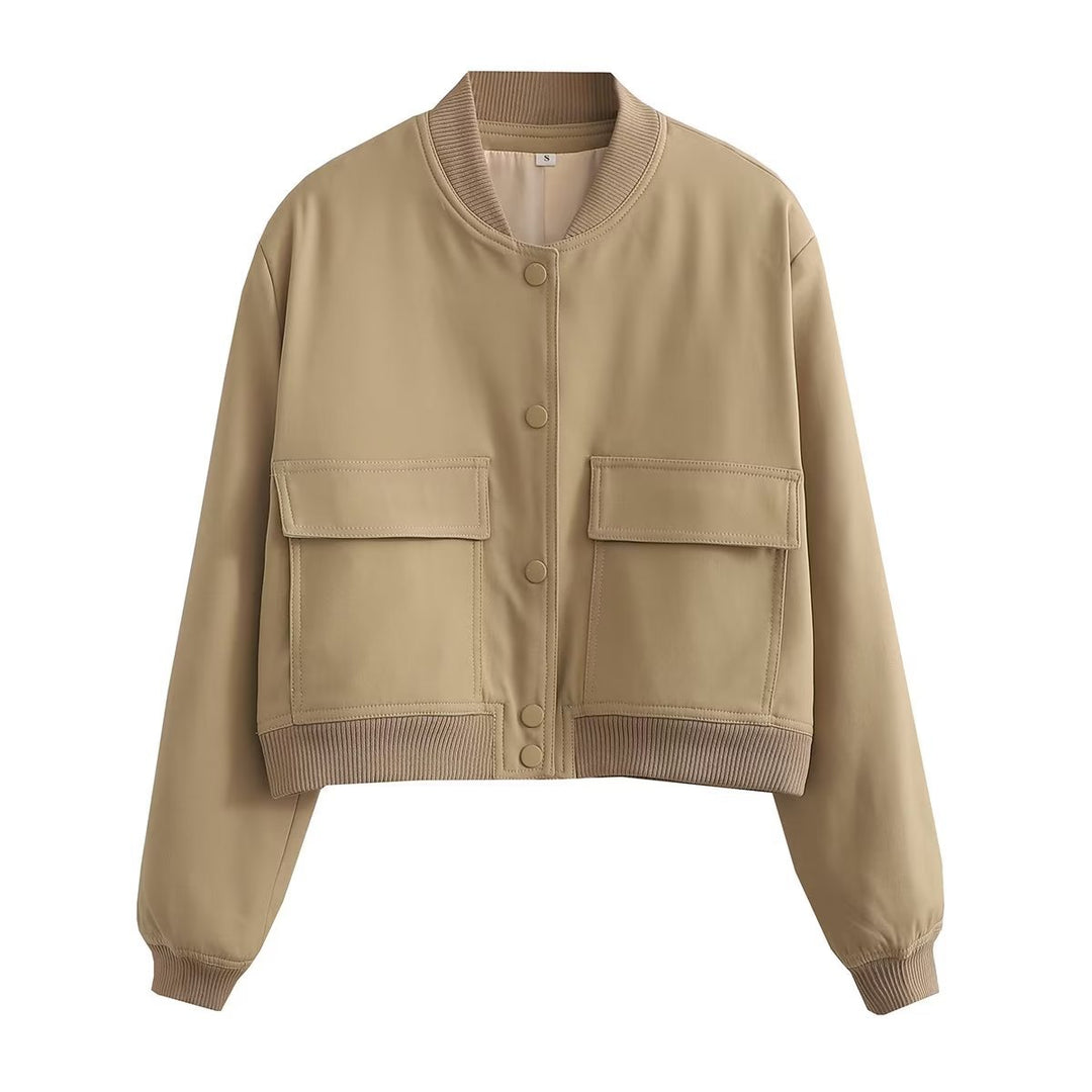 Women's short bomber jacket with snap button front, applied flap pockets and ribbed hem Mune Fashion