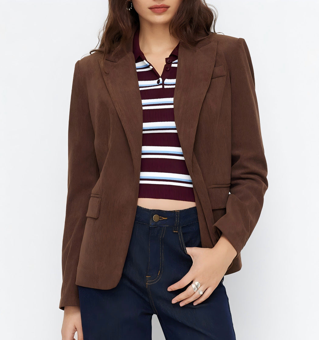 Women's cord blazer with a slim silhouette, narrow lapels, and patch pockets Drune