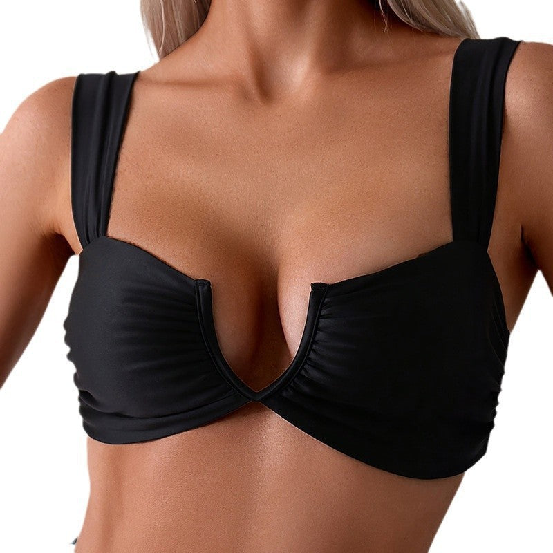 Women's bikini top with elegant V-neckline and wide straps Mune Fashion