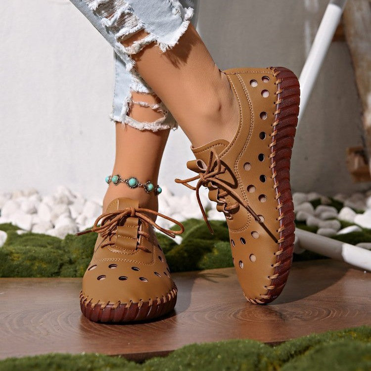 Women casual perforated leather lace-ups with flexible rubber sole Mune Fashion