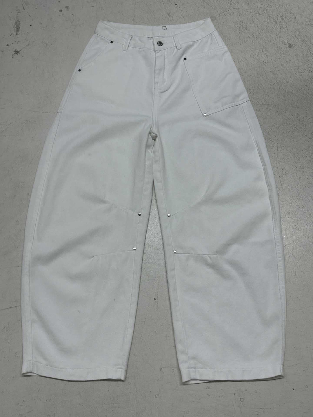 Women's wide Highwaist canvas pants in carpenter style with high waistband and patch pockets Mune Fashion