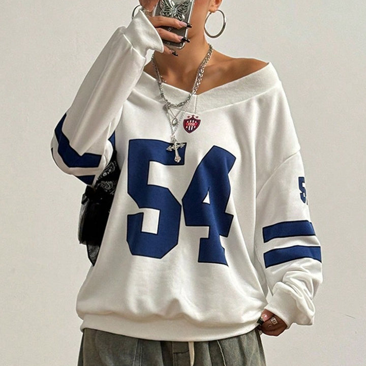 Women's Loose College Sweatshirt in Off-Shoulder Look with Large Number Print Mune Fashion