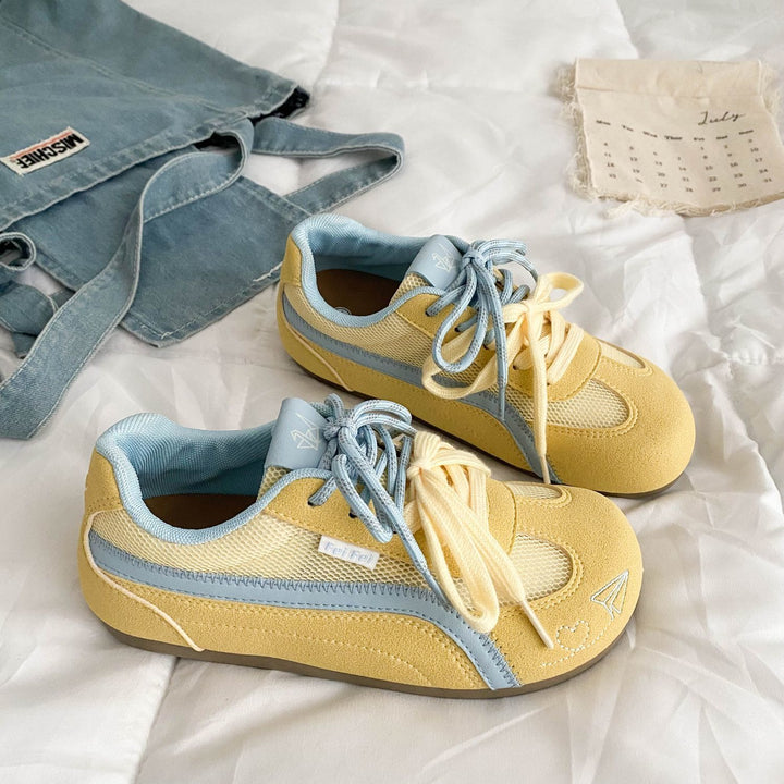Women's retro sporty sneakers with suede and mesh mix as well as padded comfort sole Mune Fashion