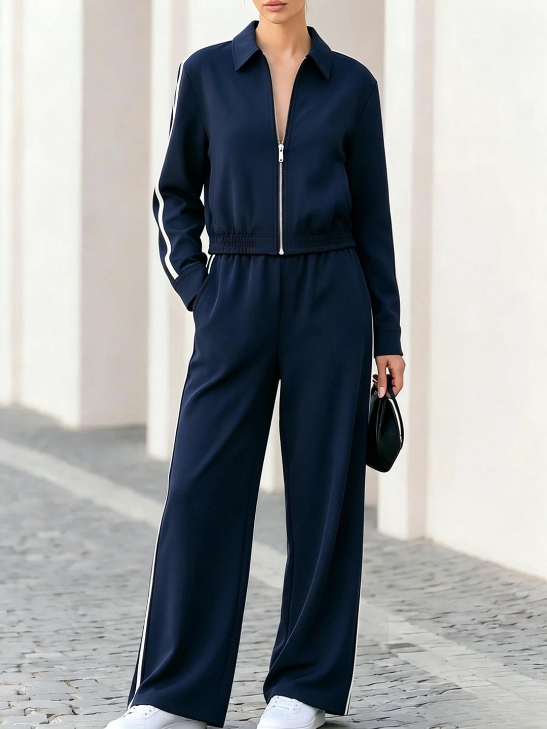 Ladies Sporty Two-Piece Mune Fashion
