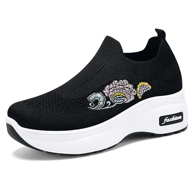 Women Sporty Stretch Sneakers with Floral Application and Cushioned Sole Mune Fashion