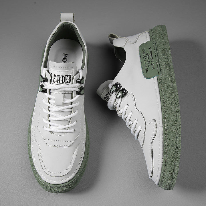 Men's sporty sneakers with innovative design