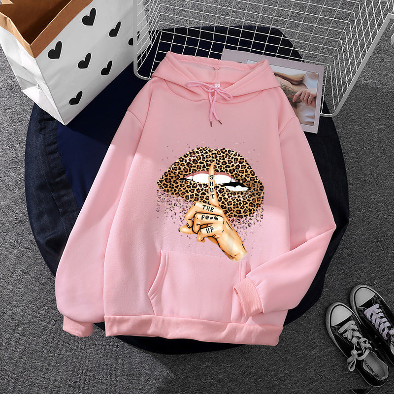 Women oversized fleece hoodie with leopard lips motif, kangaroo pocket and ribbed cuffs Mune Fashion