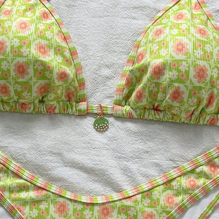Women's Triangle Bikini with Fresh Floral Print and Adjustable Straps Mune Fashion