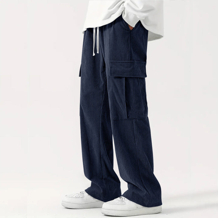 Men's wide-cut corduroy cargo pants with drawstring waistband and large flap pockets Mune Fashion