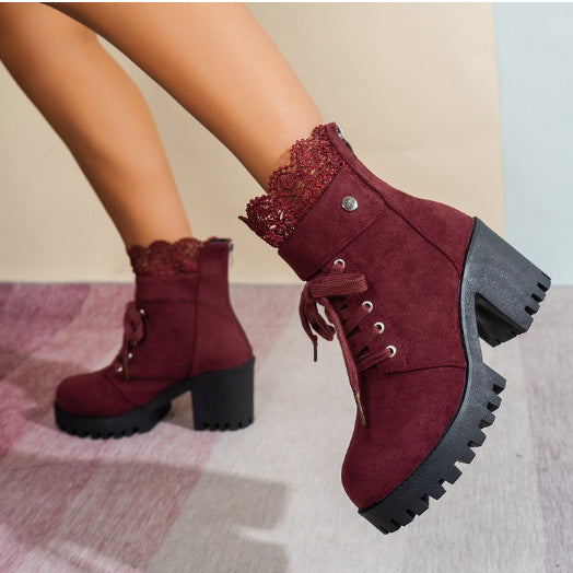 Women's lace-up ankle boots with chunky sole, mid-high block heel and pointed collar Mune Fashion