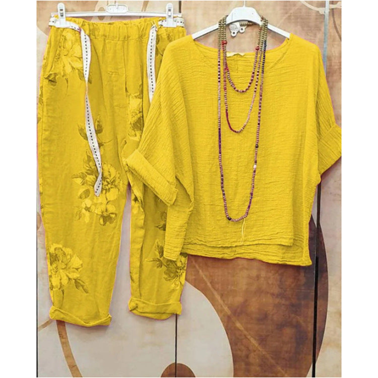 Women's lightweight crinkle two-piece set with loose U-neck top and floral printed jogger pants Mune Fashion