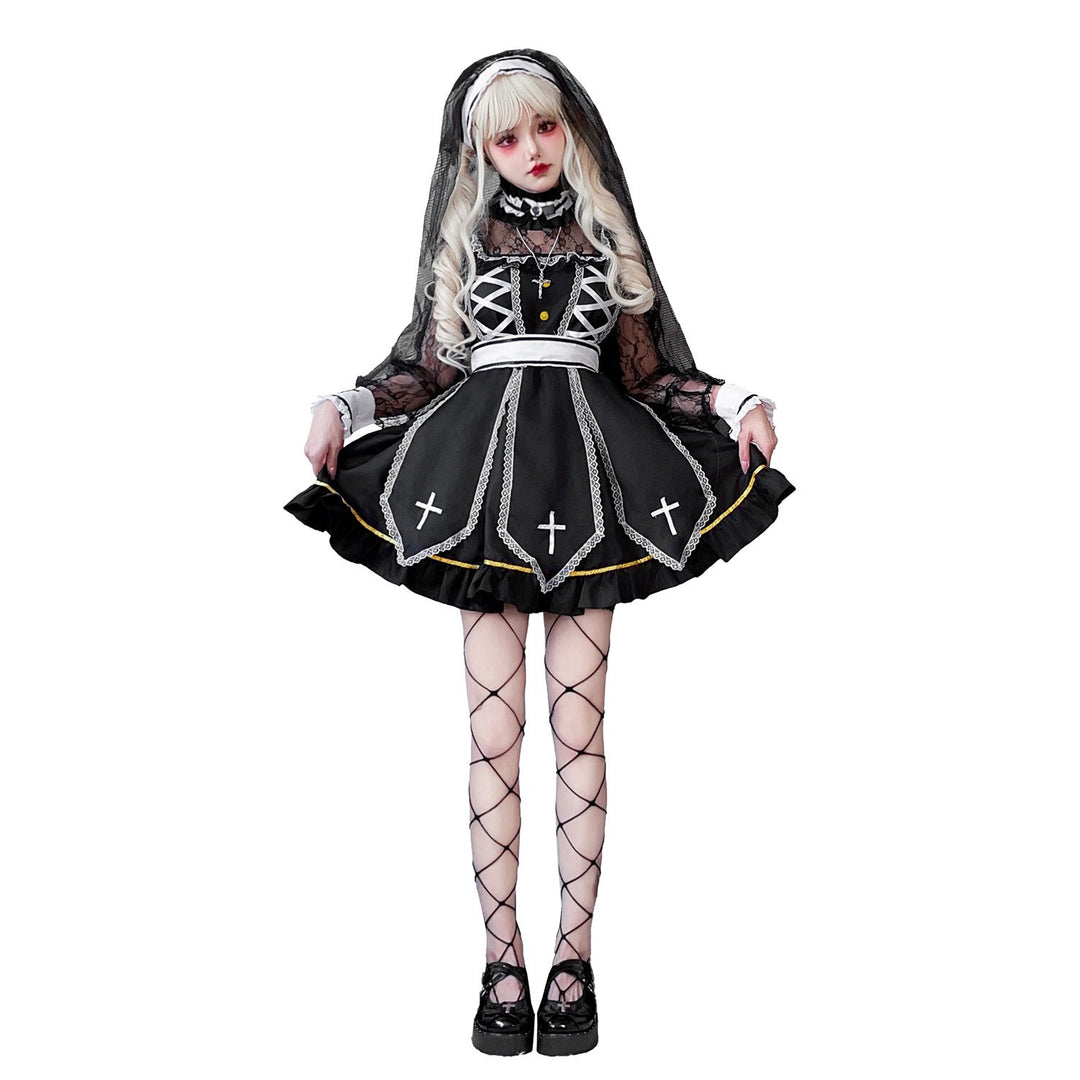 Women's Gothic Bridal Costume with Lace Sleeves and Elaborate Ruffles Mune Fashion