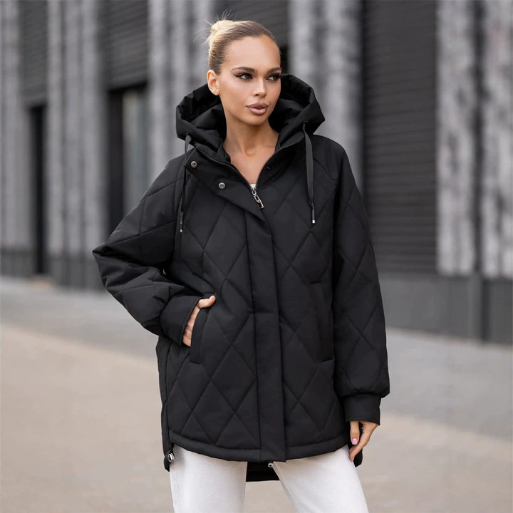 Women's quilted parka in diamond quilting pattern with hood and extended back Mune Fashion