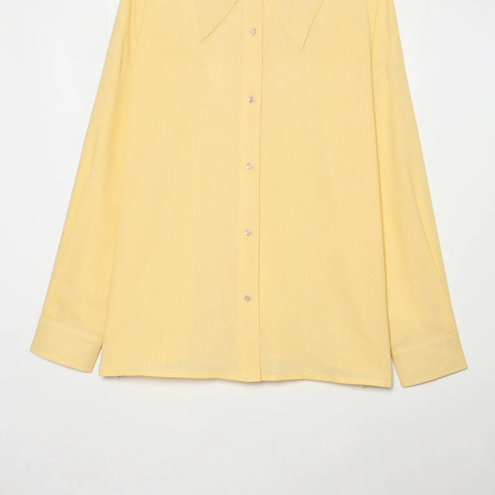 Women Oversized Shirt Blouse with Extra Wide Cut and Pointed Shirt Collar Mune Fashion