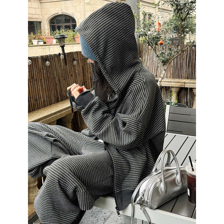 Women's Oversize Hooded Jacket with Zipper and Fine Striped Pattern Mune Fashion