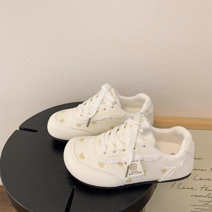 Ladies sneakers with charming bear motifs and comfortable cushioning Mune Fashion