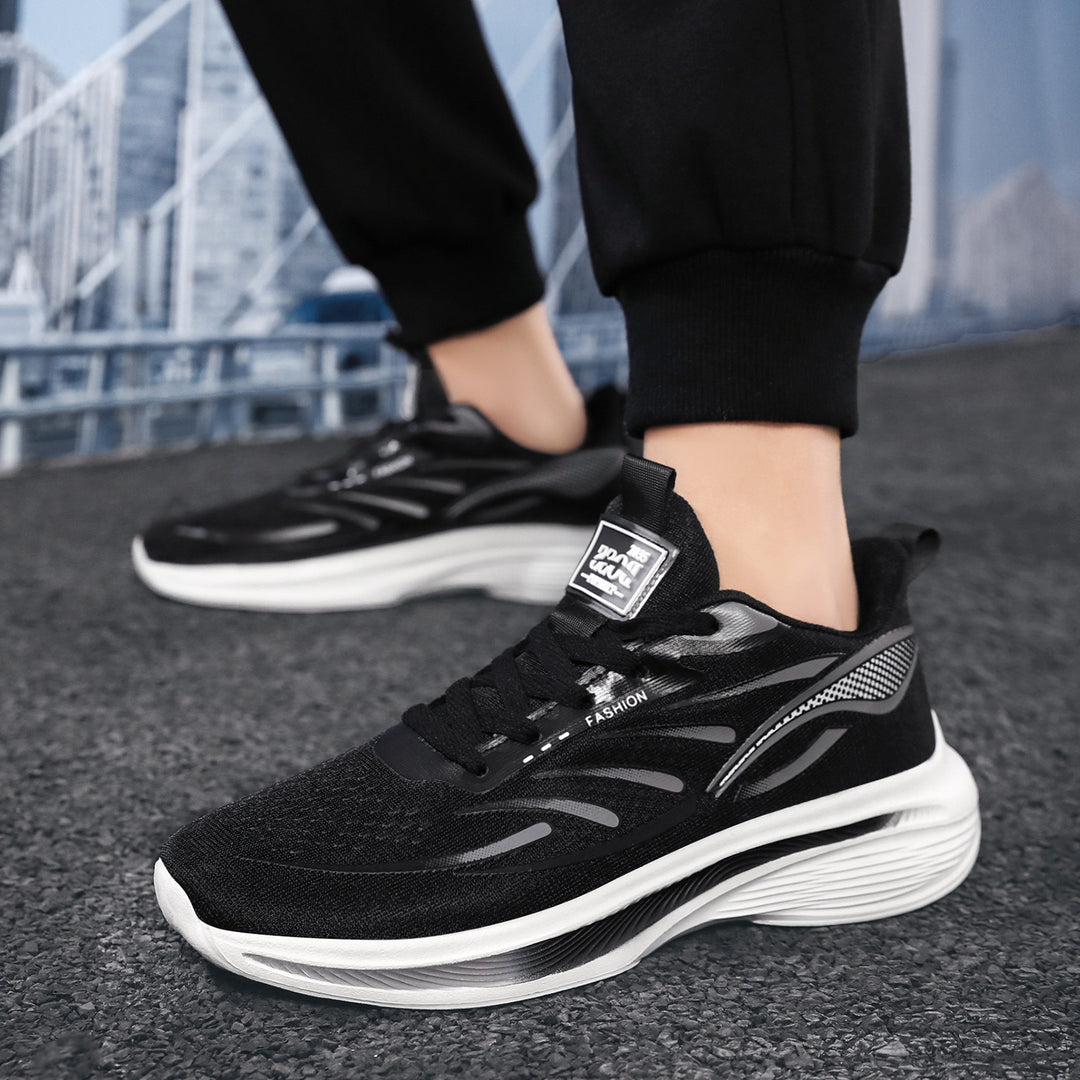 Men's breathable performance running shoe with shock-absorbing air chamber midsole and padded heel collar Mune Fashion