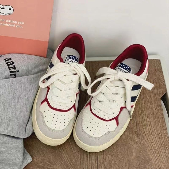 Women's Sporty Sneakers with Reflective Details Mune Fashion