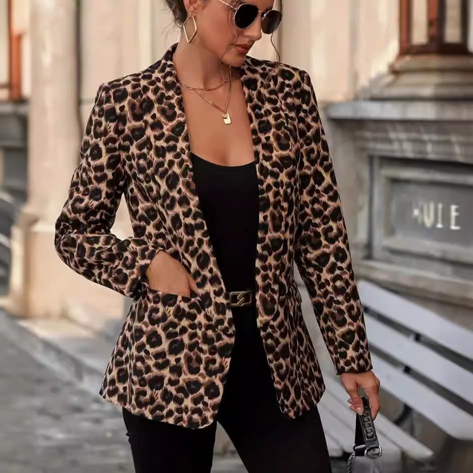 Women's Stylish Blazer In Leopard Design with Slim Fit Mune