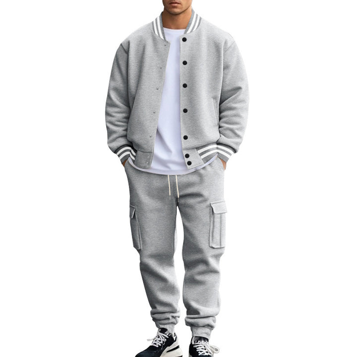 Men's sporty college two-piece made of heavy sweat with ribbed cuffs, snap-button bomber jacket and cargo jogger Mune Fashion
