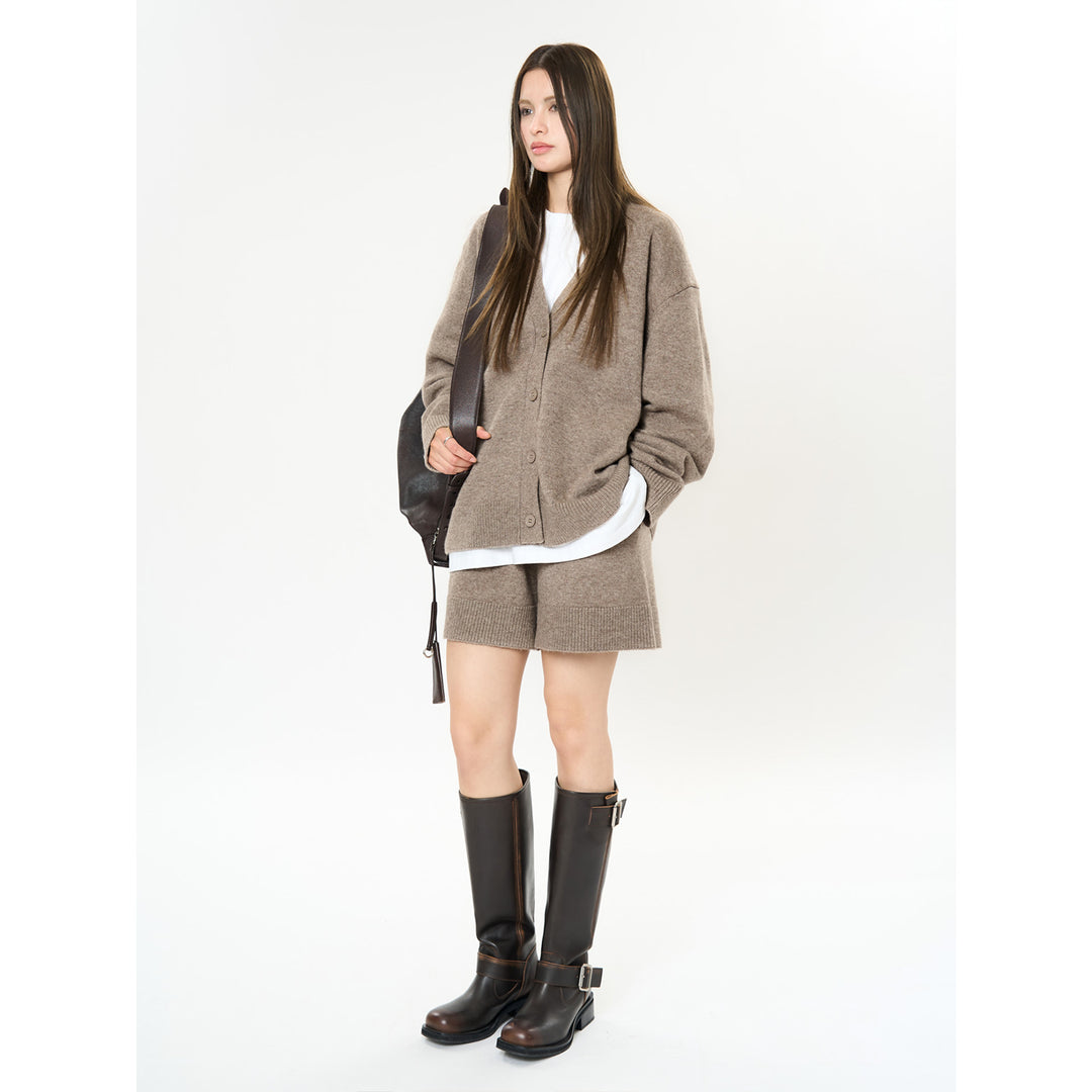 Women's Oversized Knit Cardigan with V-Neck, Button Placket and Soft Draping Mune Fashion