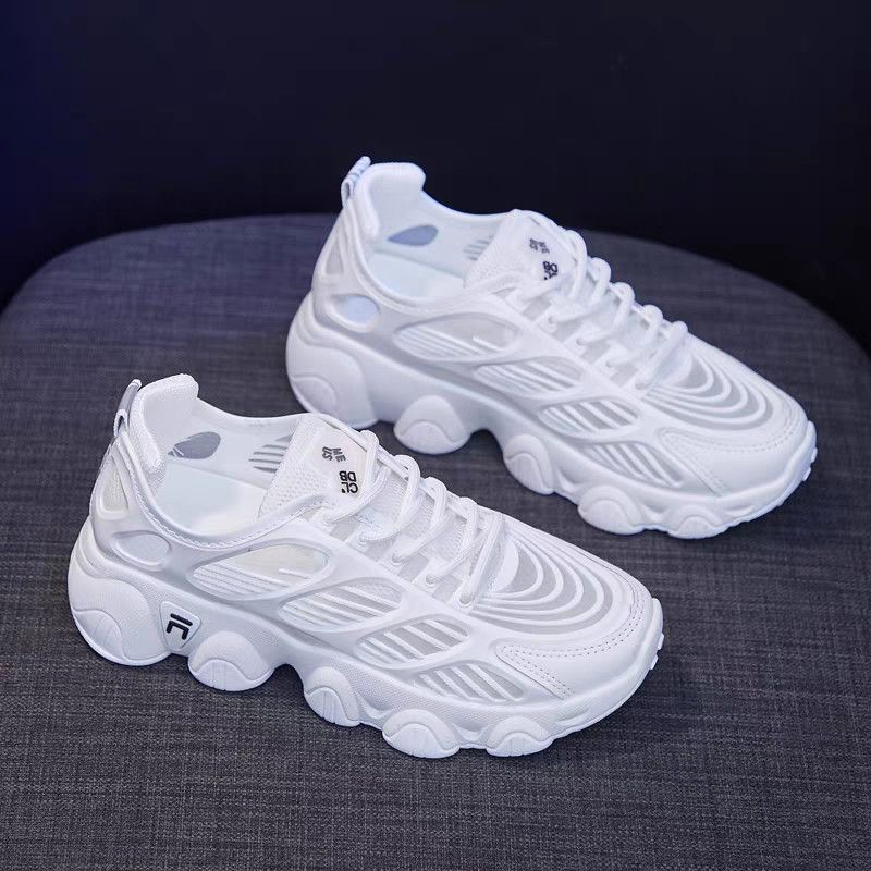 Women sporty sneakers with ergonomic support and breathable outsole Mune Fashion