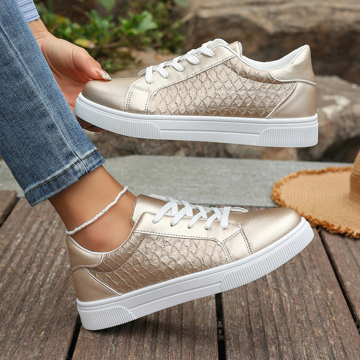 Women's Flat Sneakers with Metallic Finish and Embossed Side Texture Mune Fashion