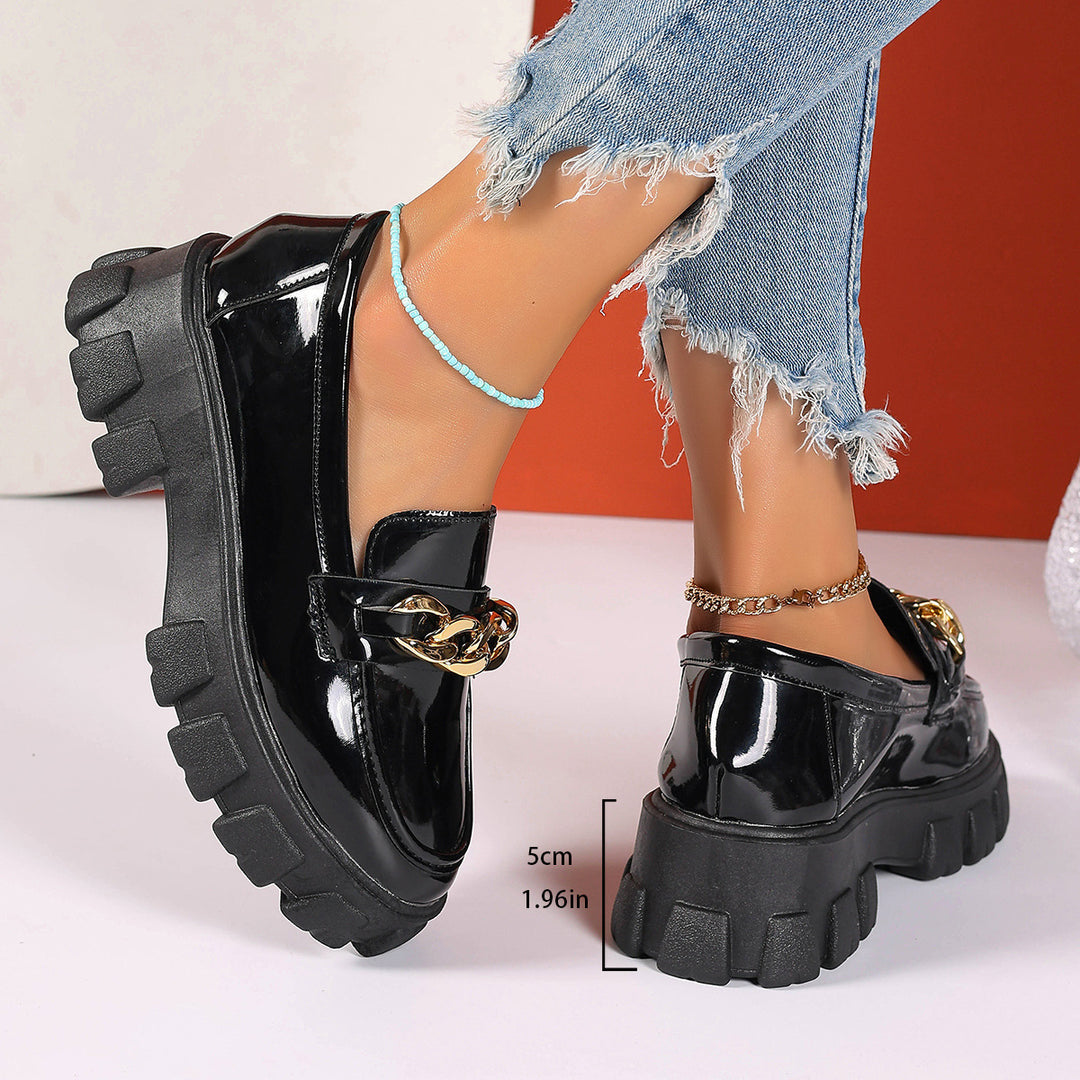 Women's trendy patent loafers with chunky profile sole and gold chain application Mune Fashion