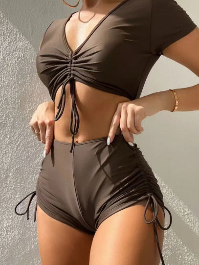 Women’s Sporty Bikini Set with Fashionable Gathering Mune Fashion